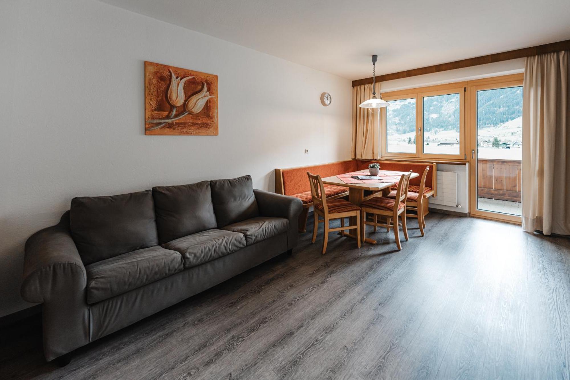 Alpenzeit Zillertal Apartments Цель-ам-Циллер Номер фото